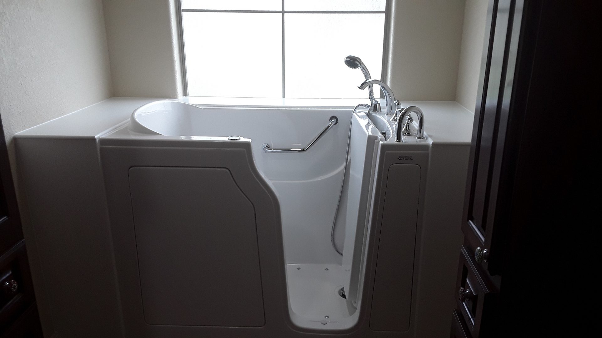 Best WalkIn Shower Company San Antonio